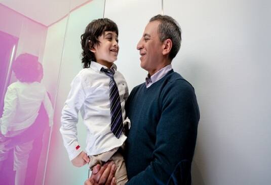535x365-man-and-child