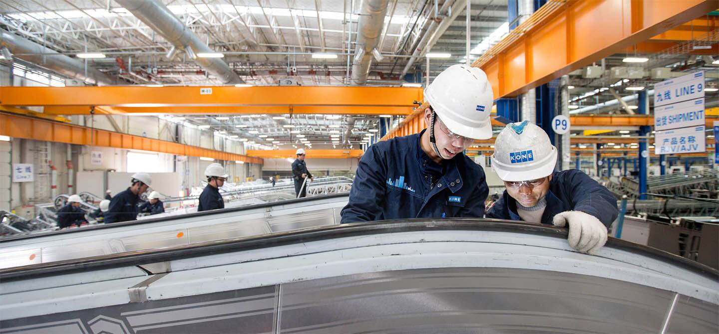 img_our-people-hero-banner-1440x670