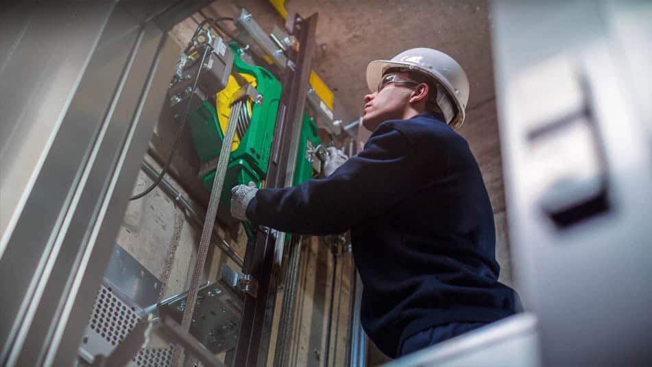 img_technician-installation